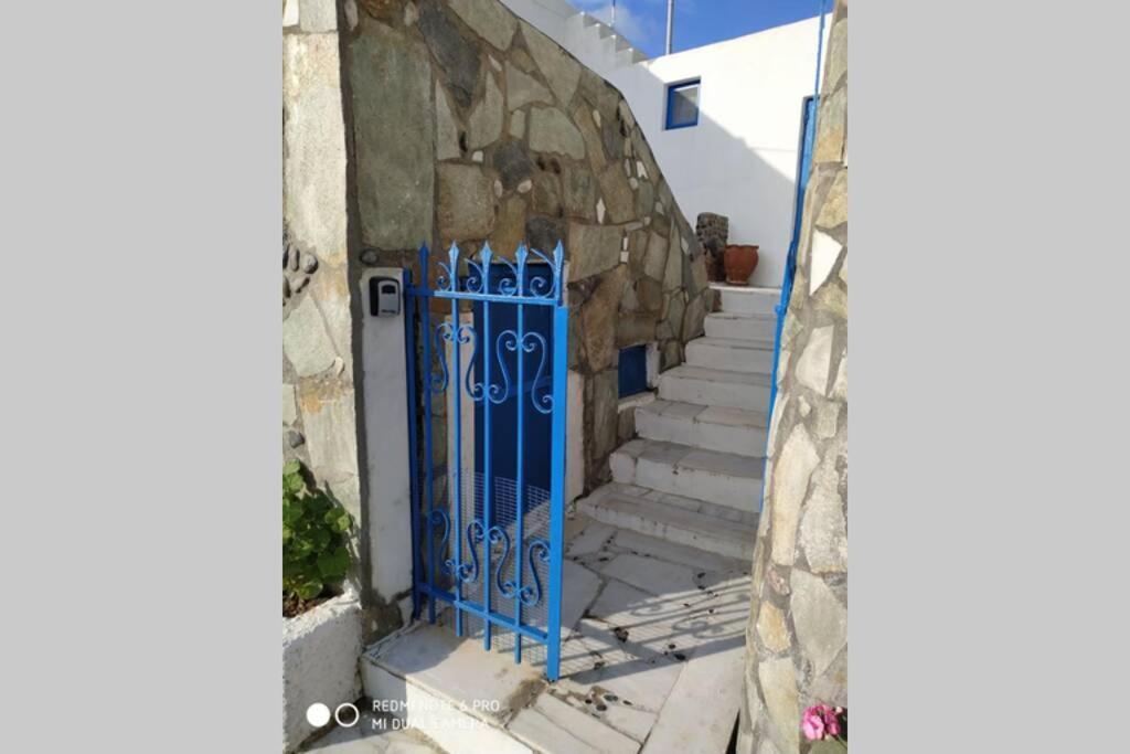 Easy Going Santorini House Lägenhet Éxo Goniá Exteriör bild