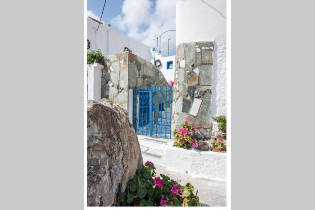 Easy Going Santorini House Lägenhet Éxo Goniá Exteriör bild